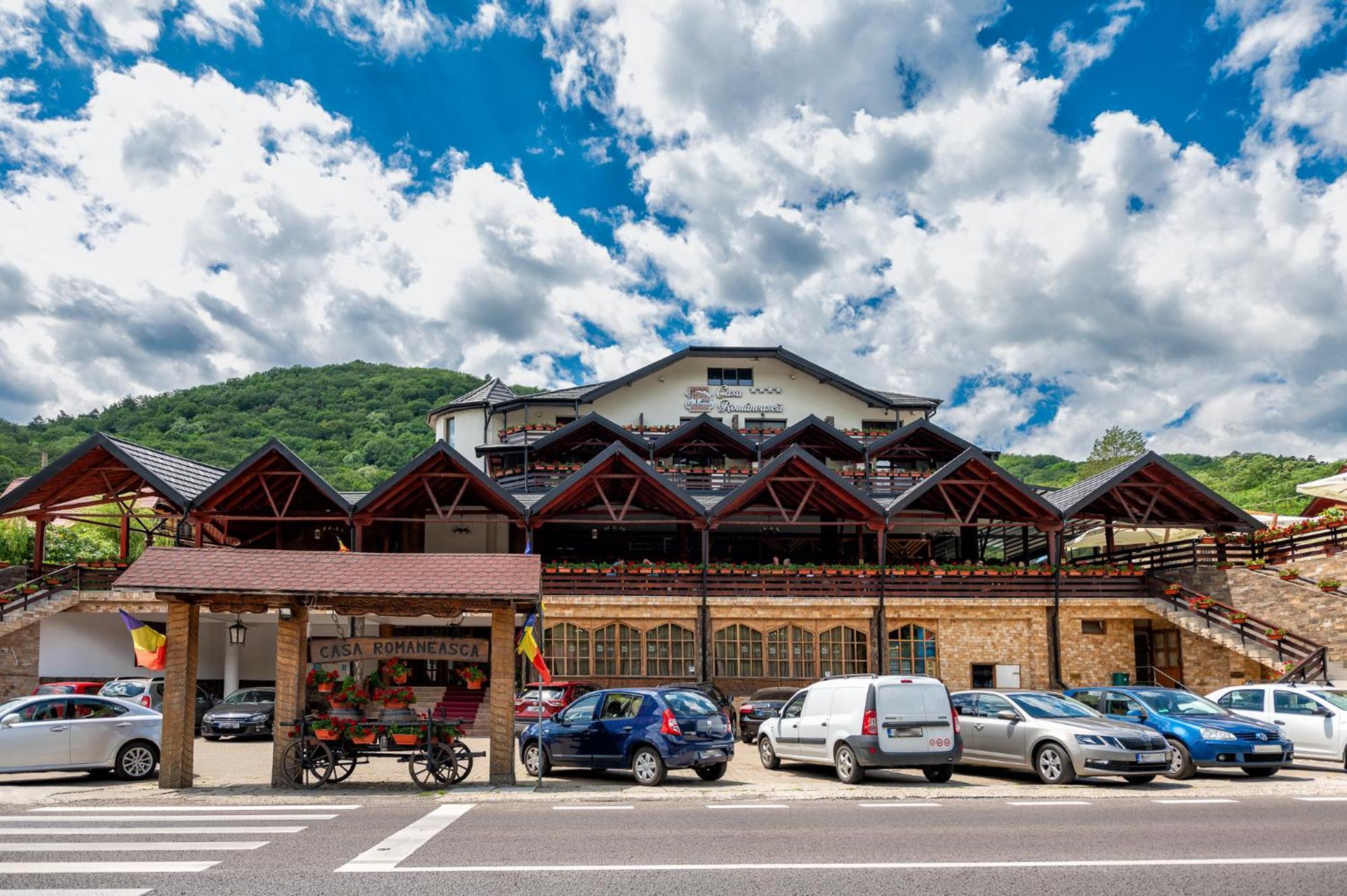 Complex Turistic Casa Romaneasca Călimăneşti Exterior foto